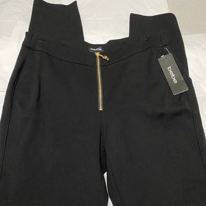- New bebe pants/L